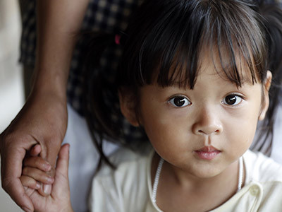 Un enfant malade du coeur opéré au Vietnam