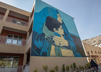 Fresque murale de l’Institut Médical Français pour la Mère et l’Enfant