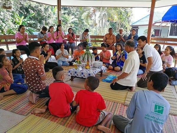 Songkran nouvel an en Thaïlande