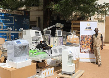 Équipements donnés par La Chaîne de l'Espoir à l'Hôpital Mère-Enfant Le Luxembourg de Bamako