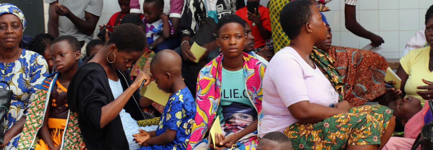 itinerante-mission-benin Une jeune fille au Pavillon des Enfants à Kaboul